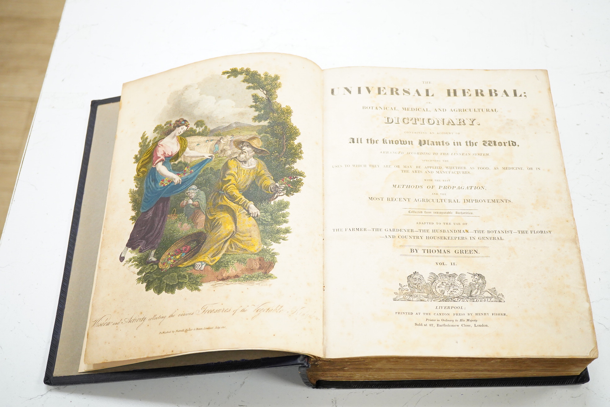 An 18th century style French walnut four drawer commode, width 126cm, depth 60cm, height 83cm